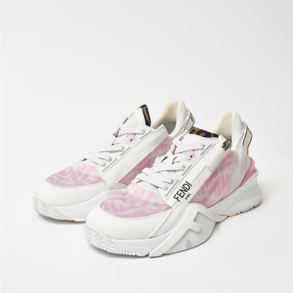 Fendi White and Pink Athletic Shoes

U3-3 - Picture 1 of 7